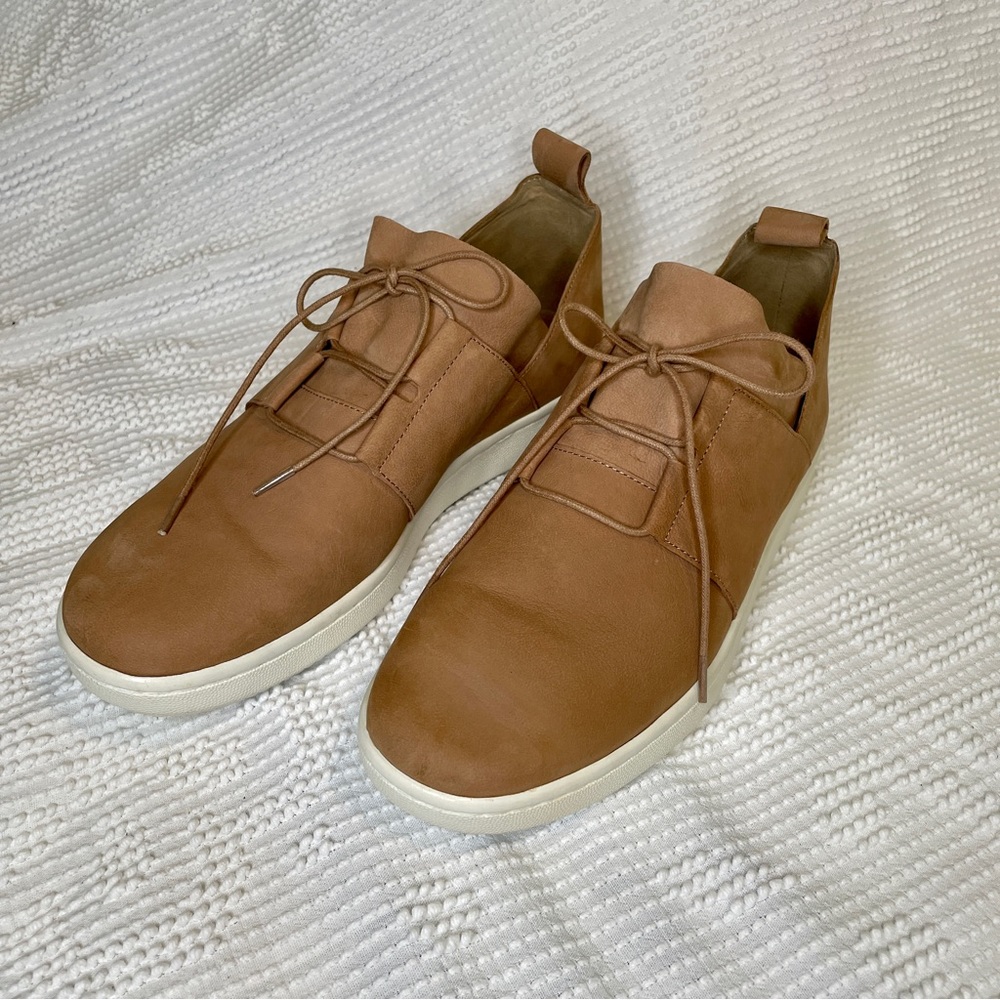 Eileen Fisher Kipling Tumbled Nubuck Sneaker size 10